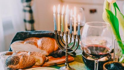 不仅赢得生涯百冠,德约科维奇再创网坛历史